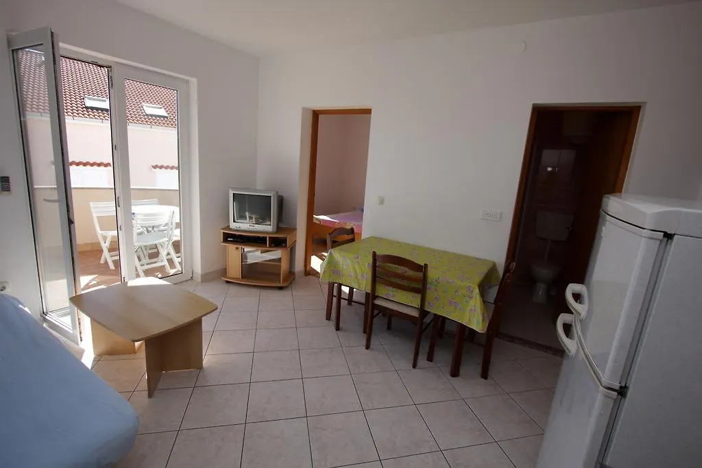 Apartments Dubrovnik Povljana 0*,  Kroatië